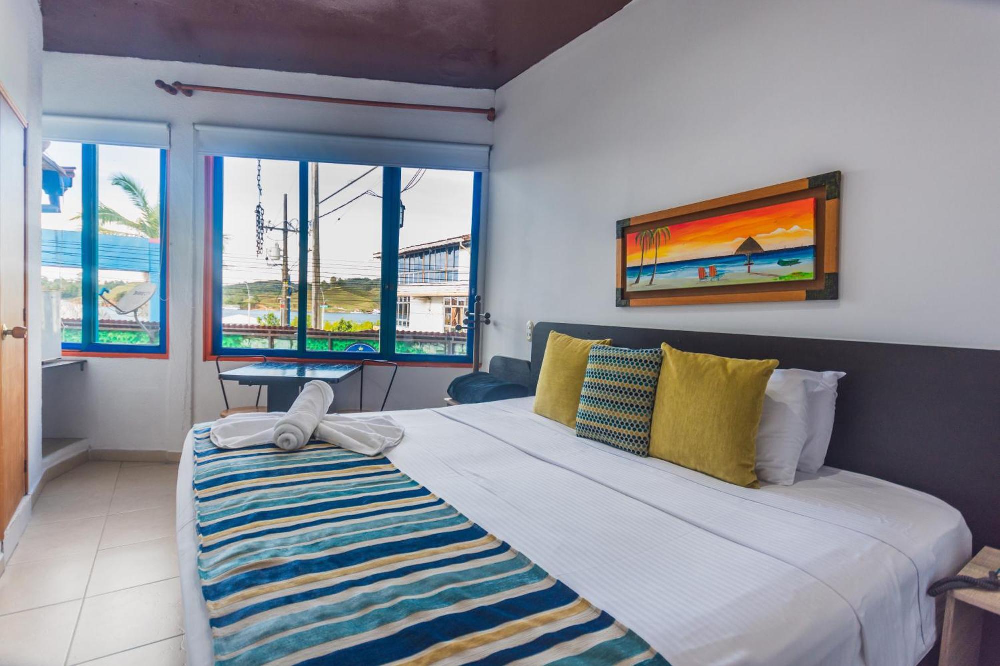 Hotel Guatatur Guatapé Eksteriør bilde