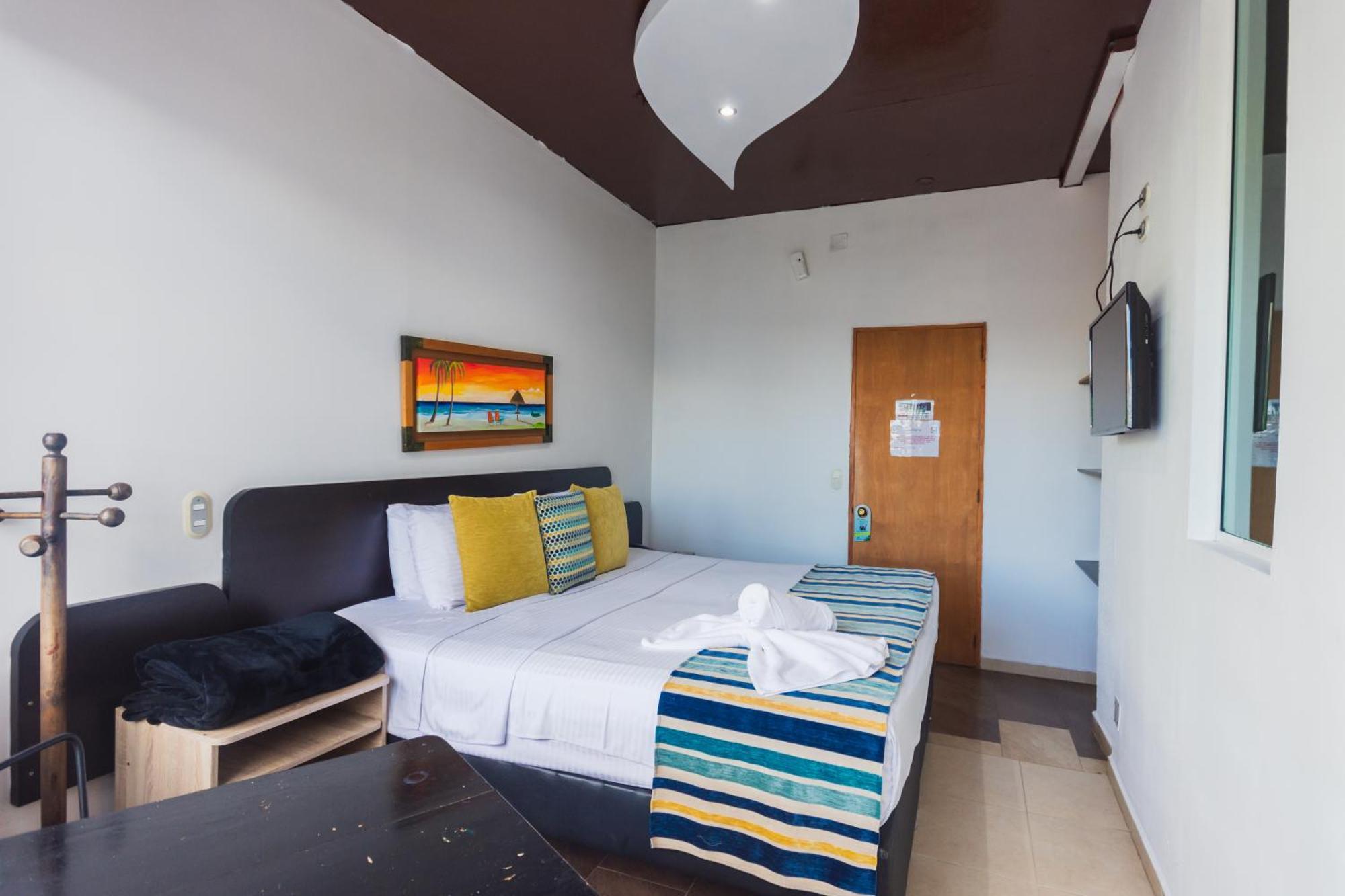 Hotel Guatatur Guatapé Eksteriør bilde