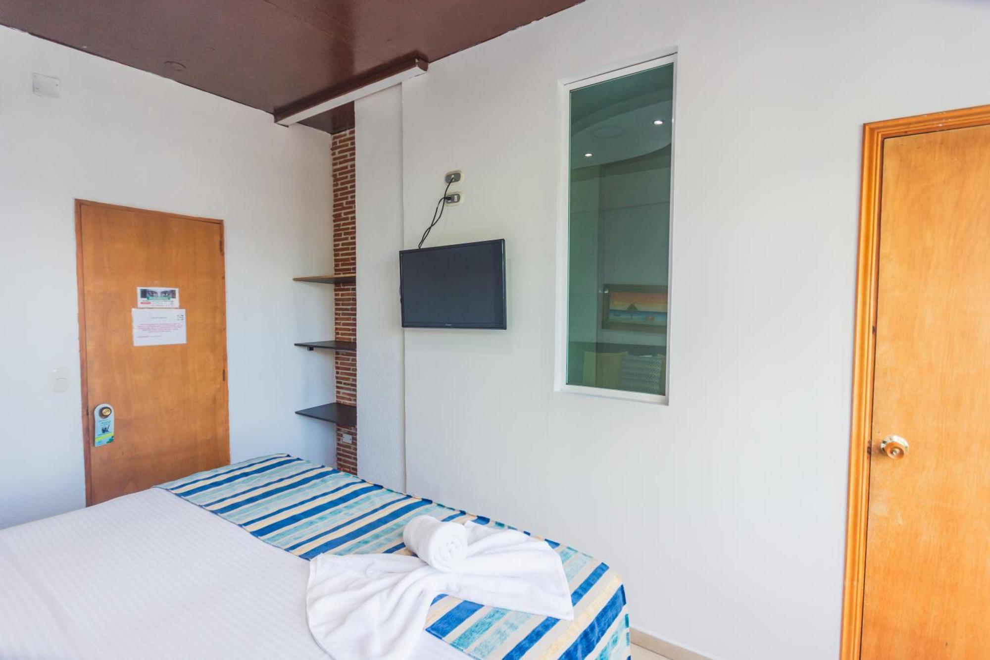 Hotel Guatatur Guatapé Eksteriør bilde