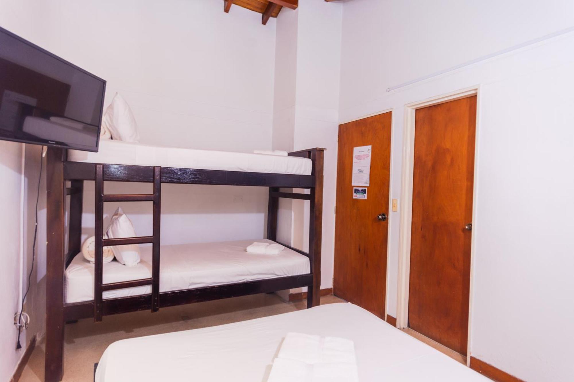 Hotel Guatatur Guatapé Eksteriør bilde