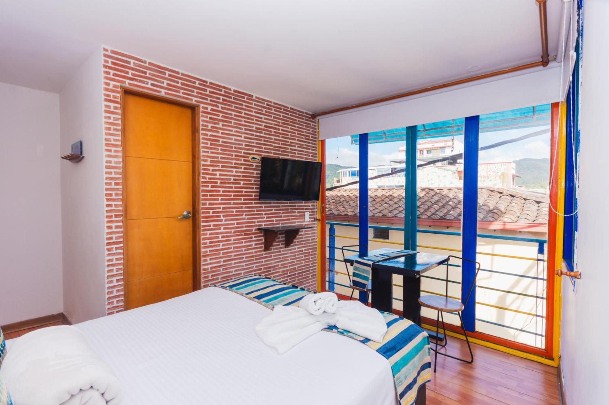 Hotel Guatatur Guatapé Eksteriør bilde