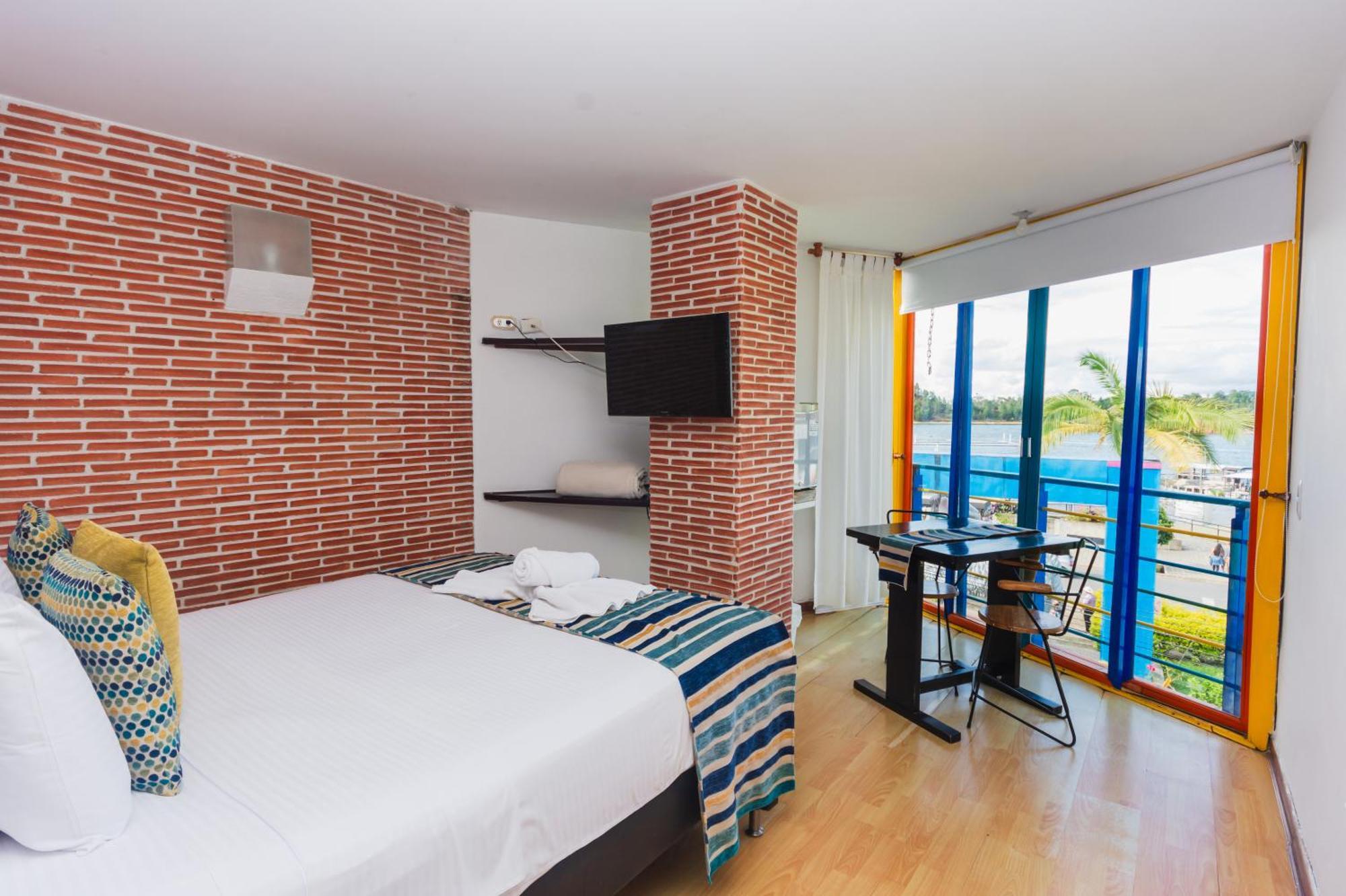 Hotel Guatatur Guatapé Eksteriør bilde